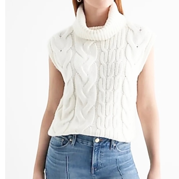 NWT Express Cable Knit Sweater Vest Crowl-Neck Womens L Ivory - Picture 1 of 9